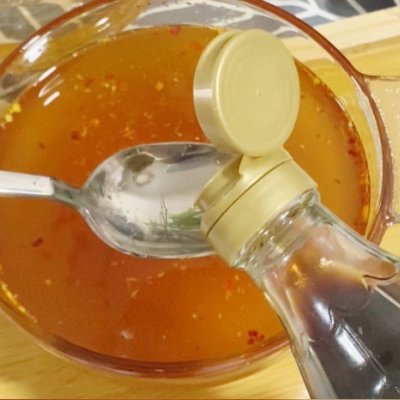 凉面麦香劲道清凉爽口怎么泡着吃,天热了做凉面吃酸甜爽口回味无穷