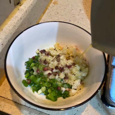 香煎猪排怎样不粘锅呢,香煎猪排的正确方法