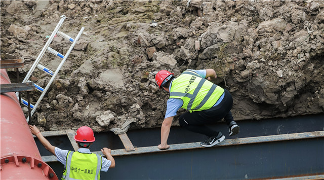 南京9号线地铁水西门站,南京地铁九号线水上列车