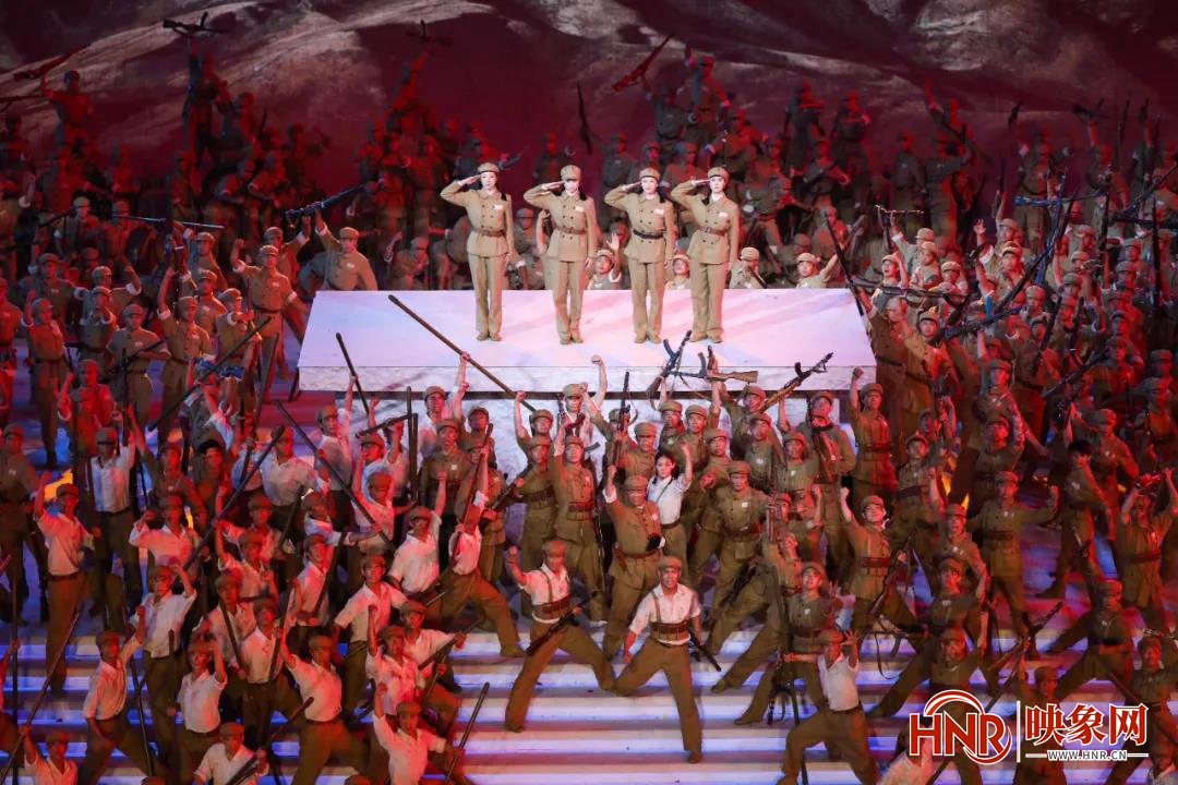 嵩山少林塔沟武校简介,2018年少林塔沟武校上演中华魂