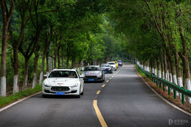 开玛莎拉蒂用车感受,第一次坐玛莎拉蒂的感受