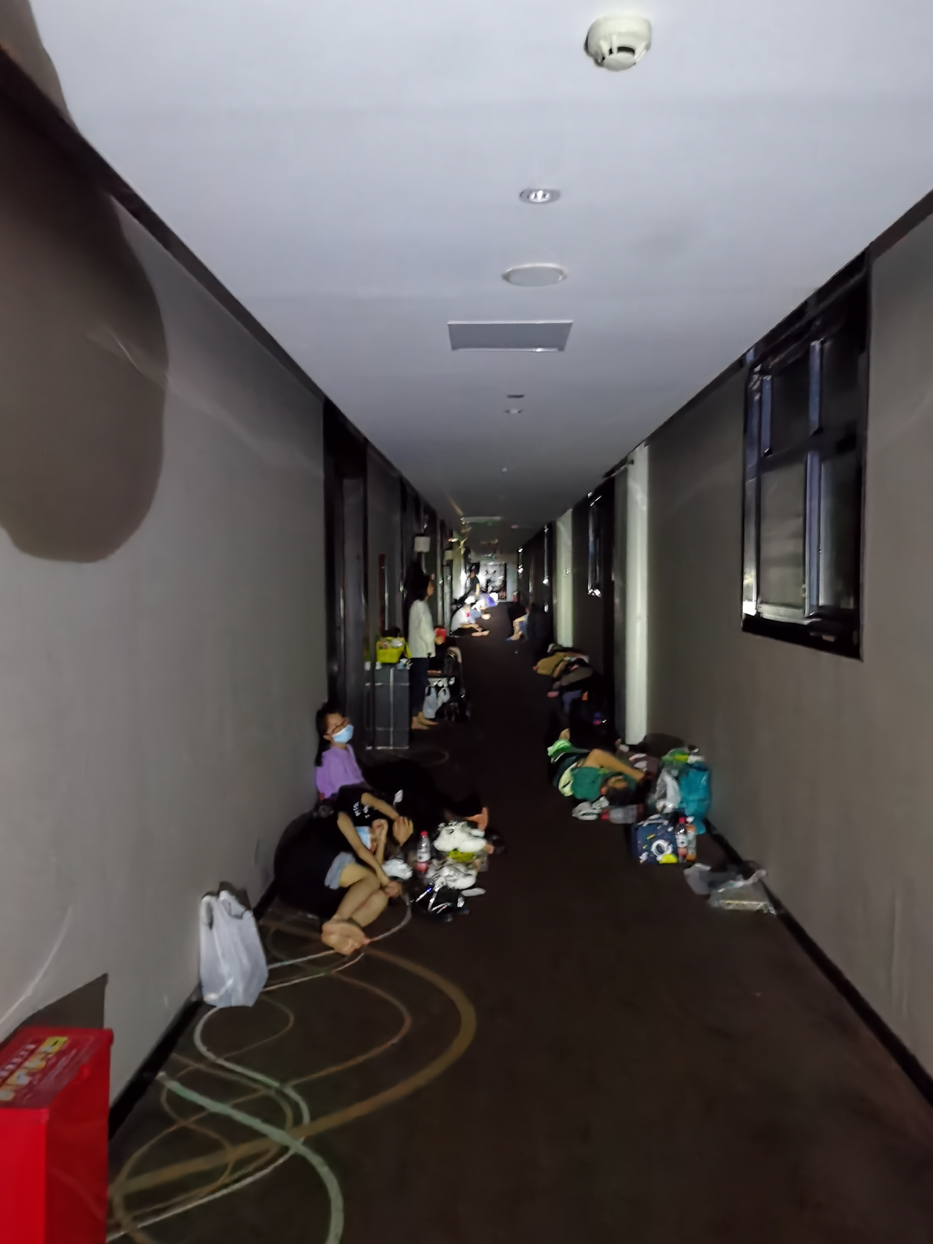 郑州酒店雨夜涨价到2888致歉,郑州暴雨火车站附近酒店涨价