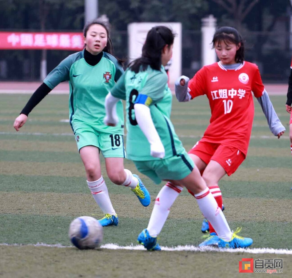 江姐中学女足比赛,自贡江姐中学田径队