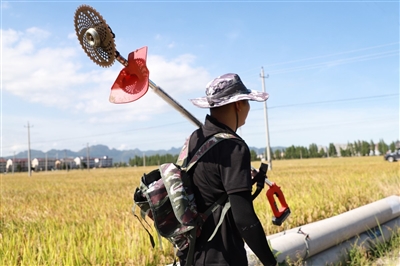 气象员记录一天的天气温度的变化,高温天气刷新历史记录