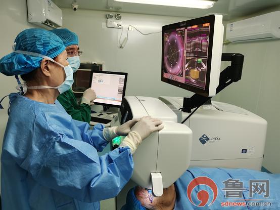视力飞秒手术,白内障手术爱尔眼科好还是三甲好