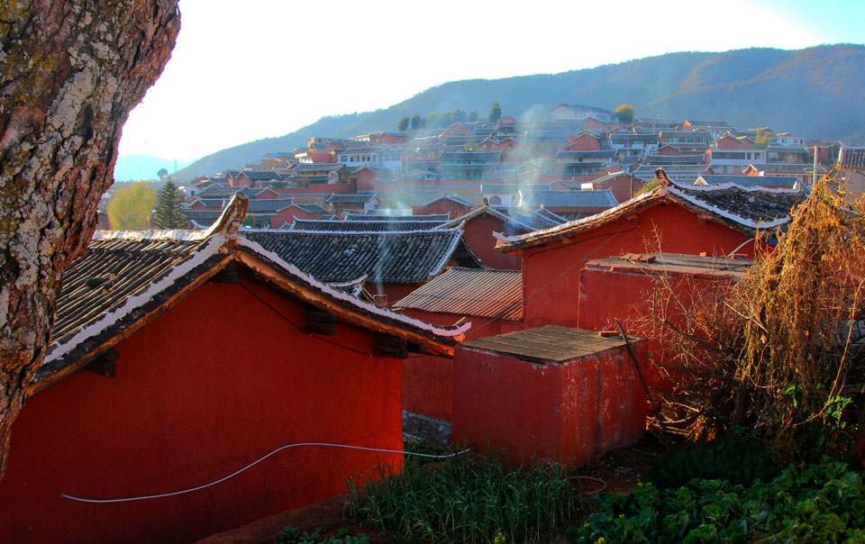迤沙拉民族文化村四大家族,彝族迤沙拉村