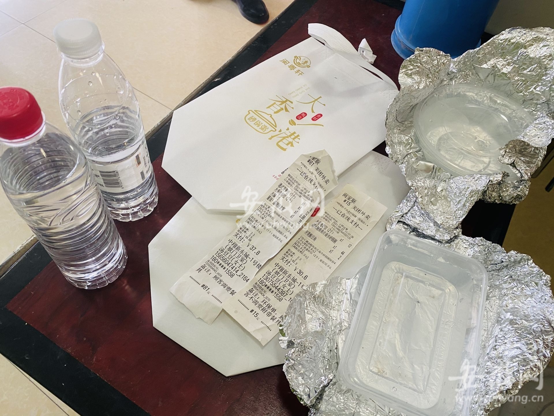 蹊跷!合肥一大厦门卫室连续收到外卖却无人领取