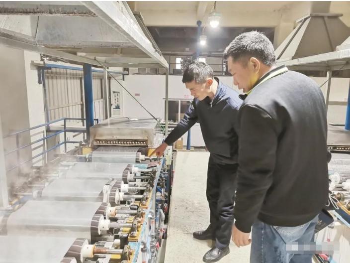 微关注：黄梅观察，挺起工业的脊梁