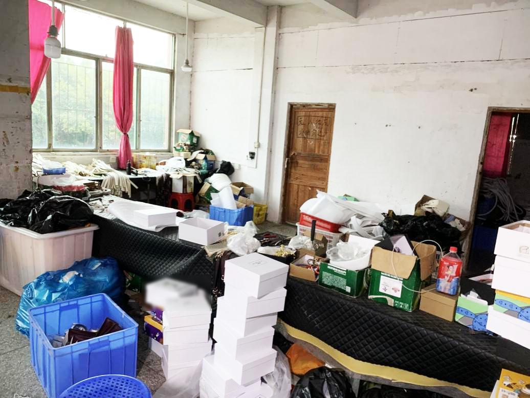 网购大牌包包的途径,网购名牌包包靠谱吗