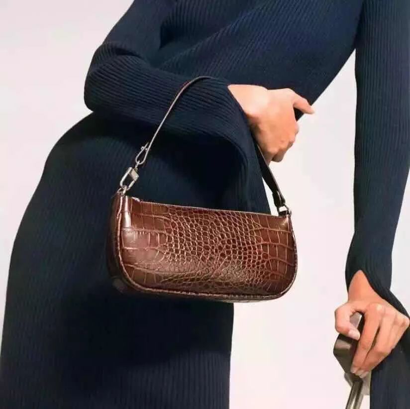 泫雅同款腋下流苏包,最不容错过的包