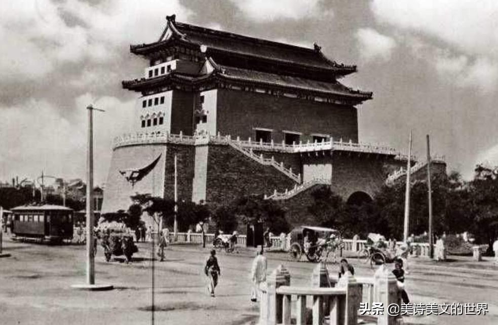 崔颢《黄鹤楼》千人无人敢仿,鲁迅一气之下仿一首,开篇就惊艳