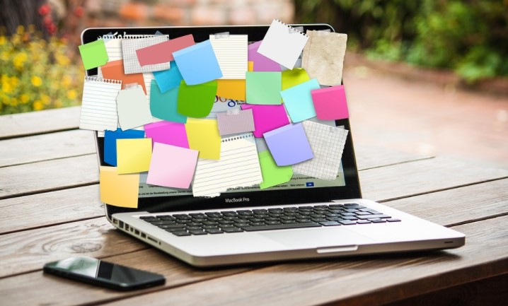 win10关机的时候提示关机原因,win10关机白屏一下才关机