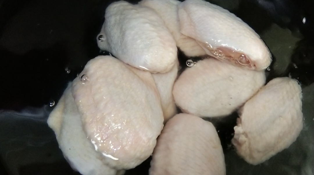 超大鸡翅红烧鸡翅,30元一只红烧鸡翅