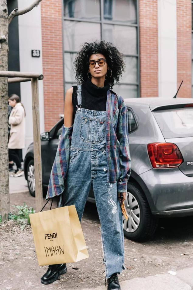 老爹裤显瘦还是直筒裤显瘦,为什么今年流行老爹裤