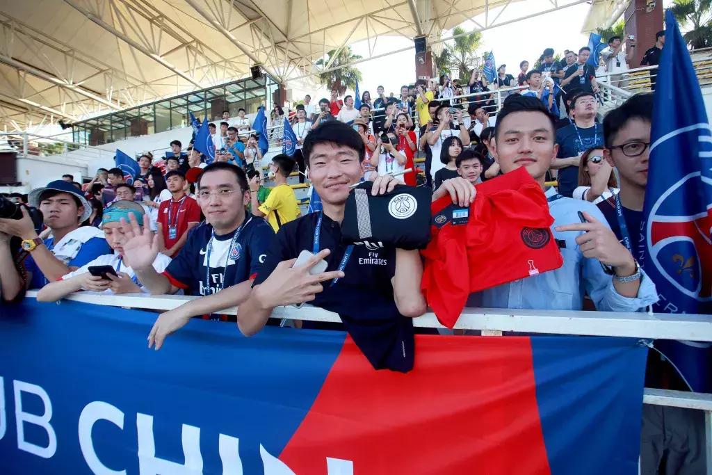 巴黎圣日耳曼抵达深圳,巴黎圣日耳曼姆巴佩一条龙