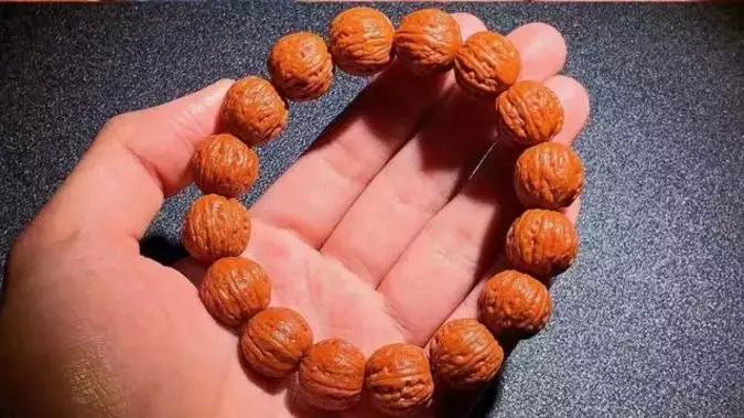 文玩小核桃手串能用水洗吗,文玩小核桃蛤蟆头手串价格