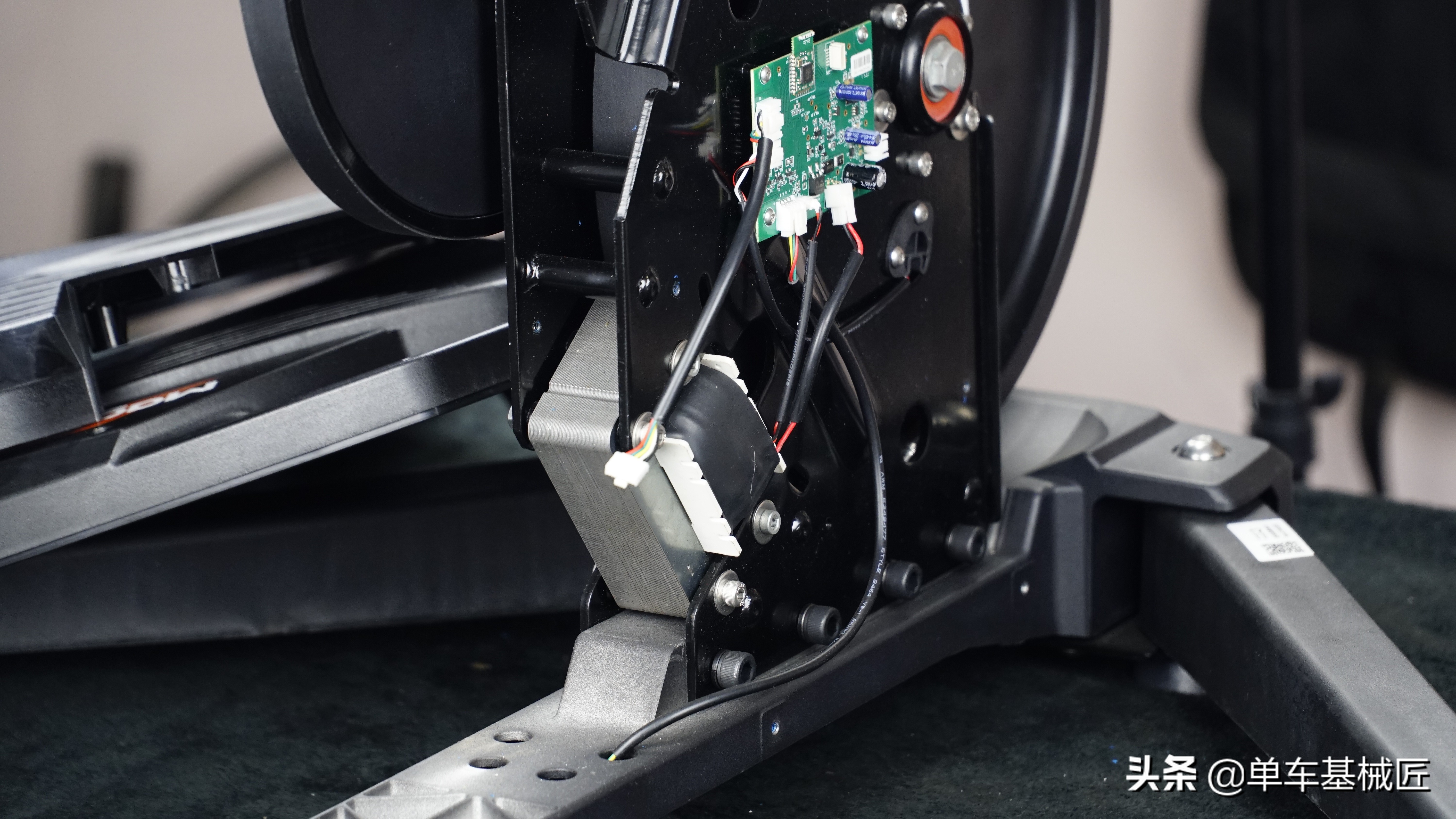 迈金t300蹬不动,迈金t300老款和新款的区别