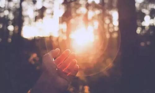 性格内向是指什么样的性格,性格内向就是缺点吗