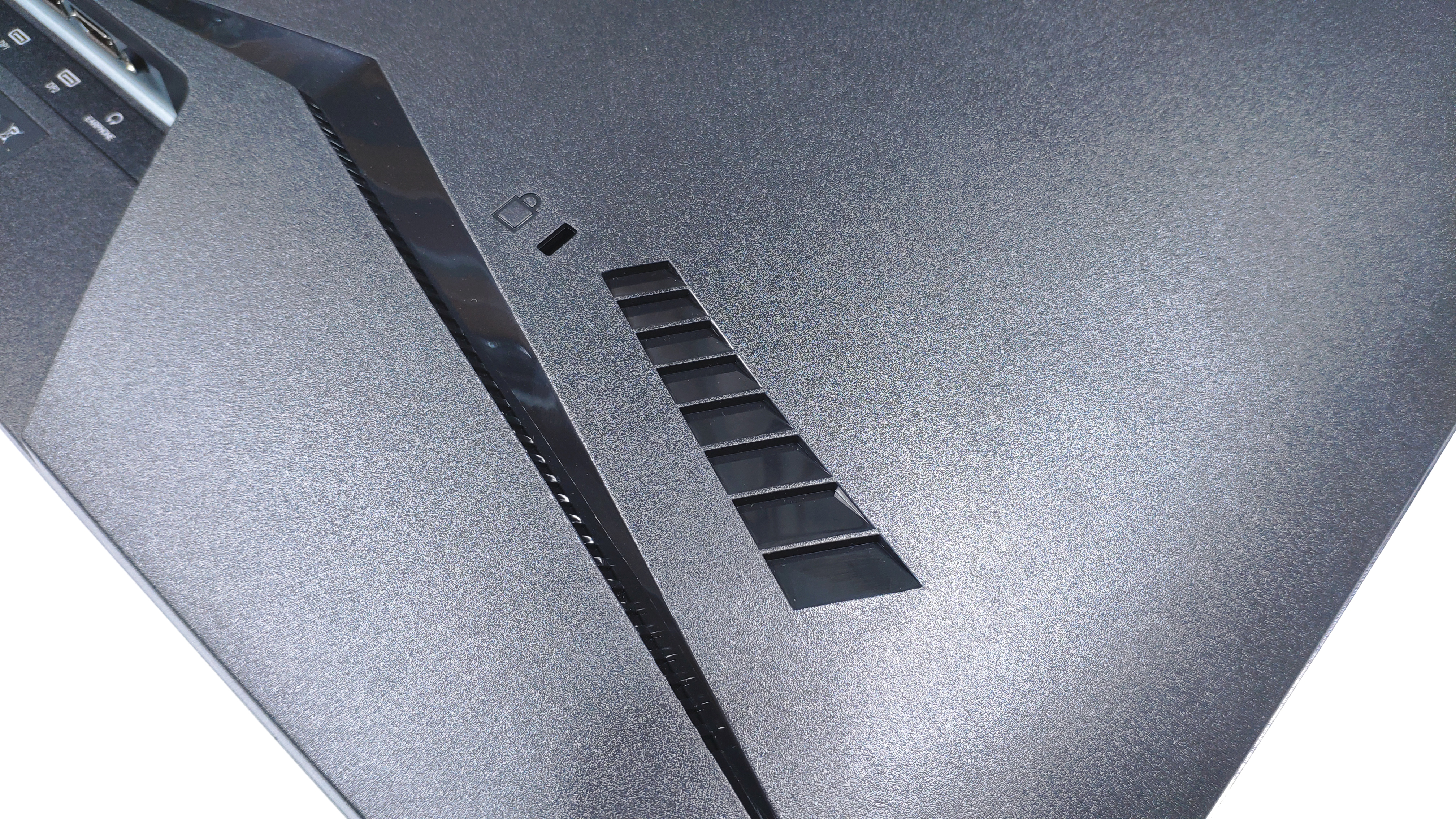 选显示器看什么参数,22寸显示器75hz最佳分辨率