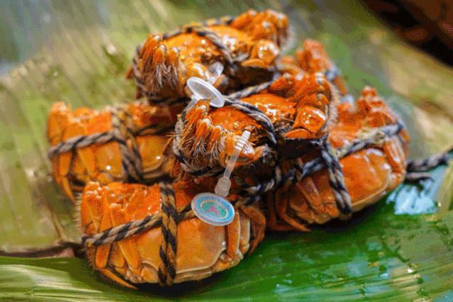 康得思自助餐厅蟹宴,金秋美味的大闸蟹盛宴