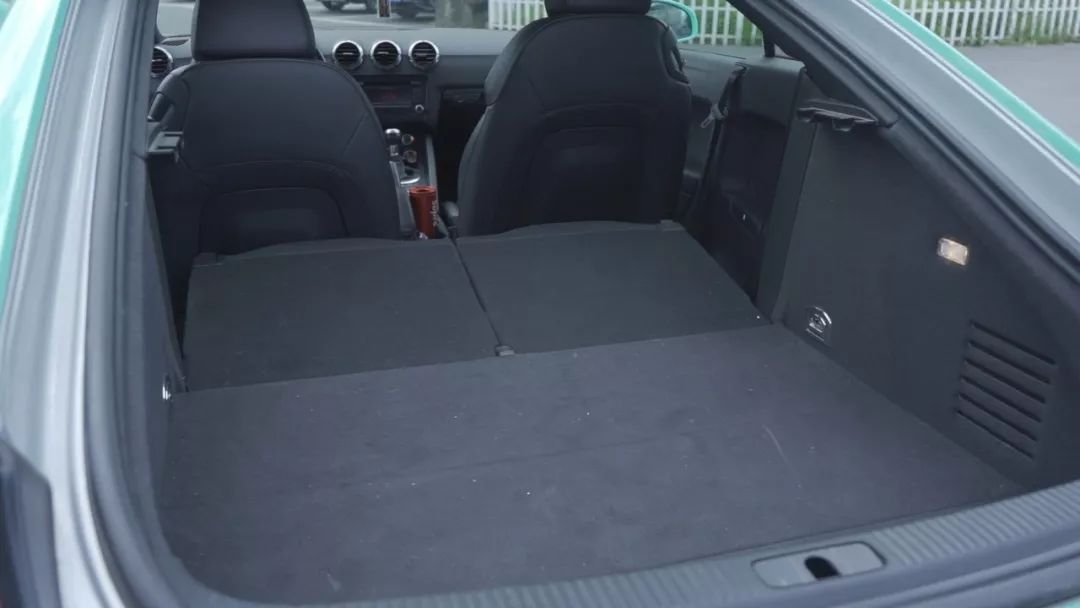 动力强劲外观拉风，15万四个圈能圆跑车梦