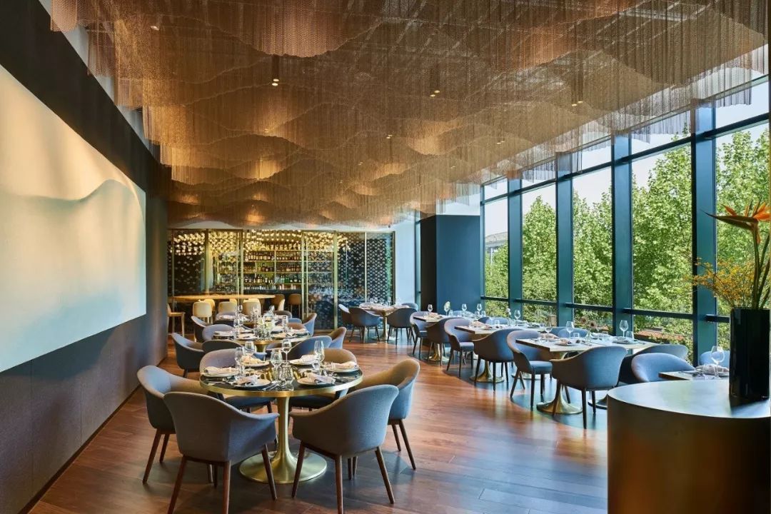 米星餐厅扎堆的BFC,随便开家小店也大有来头