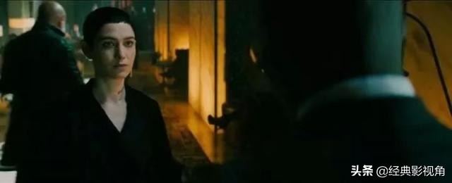 John神”基努·里维斯在此，诸神退位