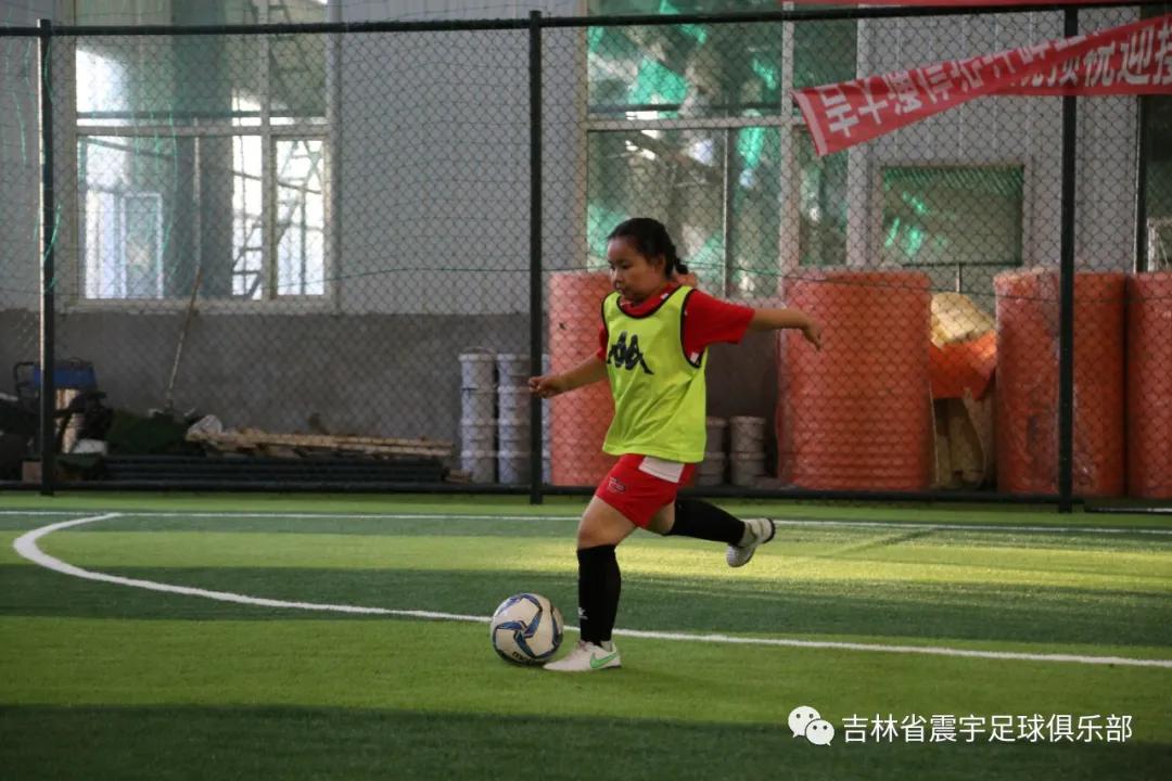 快乐童年,足球相伴!——震宇足球俱乐部“超级比赛日”精彩瞬间