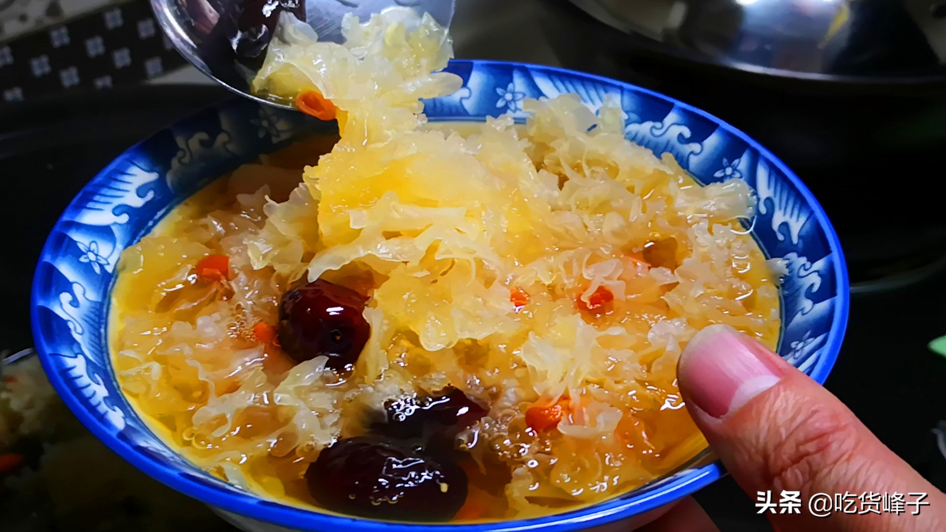 煮银耳汤快速出胶的办法,煮银耳一直溢出来怎么办