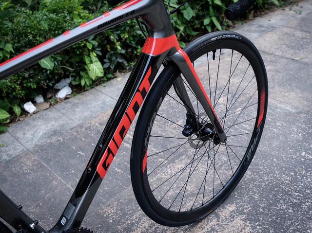 捷安特公路车tcr3700测评,捷安特公路车tcr哪款比较好