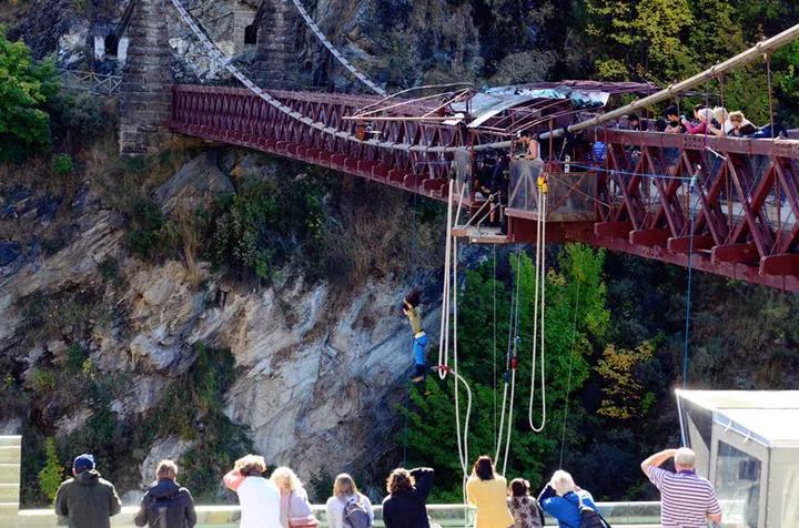 新西兰游记中土世界,新西兰内维斯峡谷蹦极