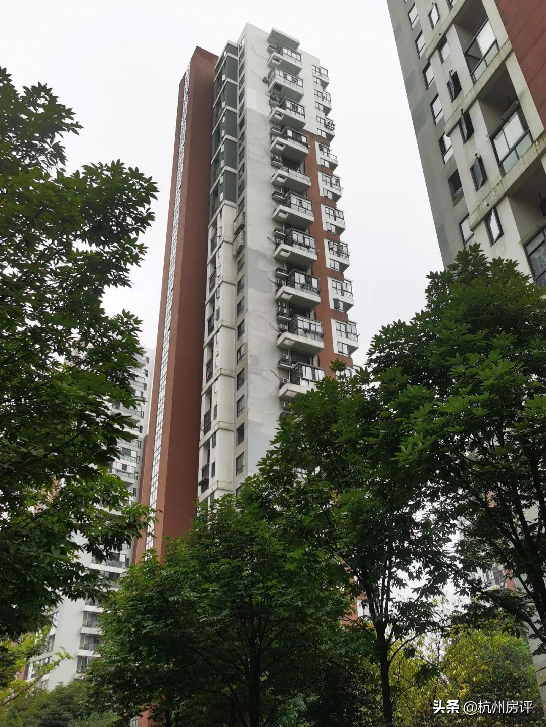 一个月暴涨100万的楼盘,一个月涨价一百万的房子