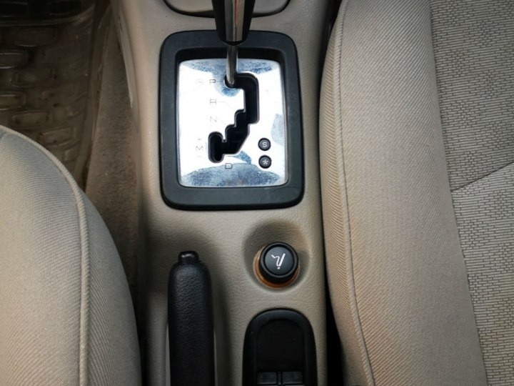 好玩的个性小车,15年车龄的标致206值得入手吗