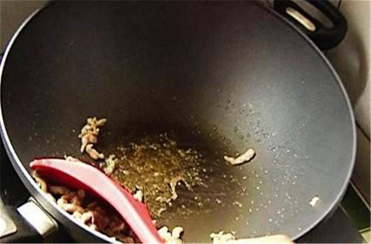 买新锅开锅教程,新不粘锅的正确开锅方法