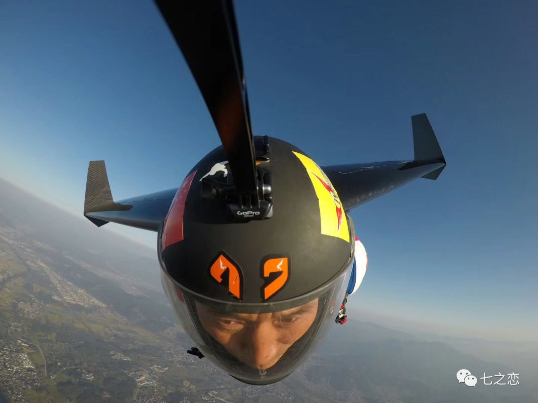 羽人的梦想与友情中国的Jetman涡喷飞翼初次试飞现场见证