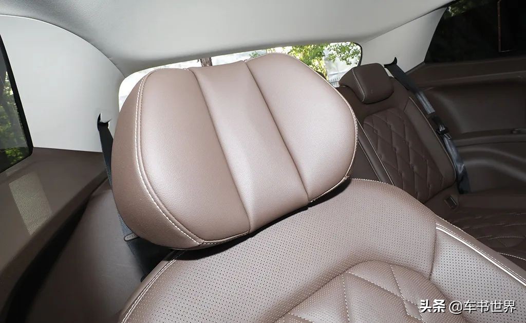 威然和夏朗比较选哪个更好,大众夏朗2017款怎么样