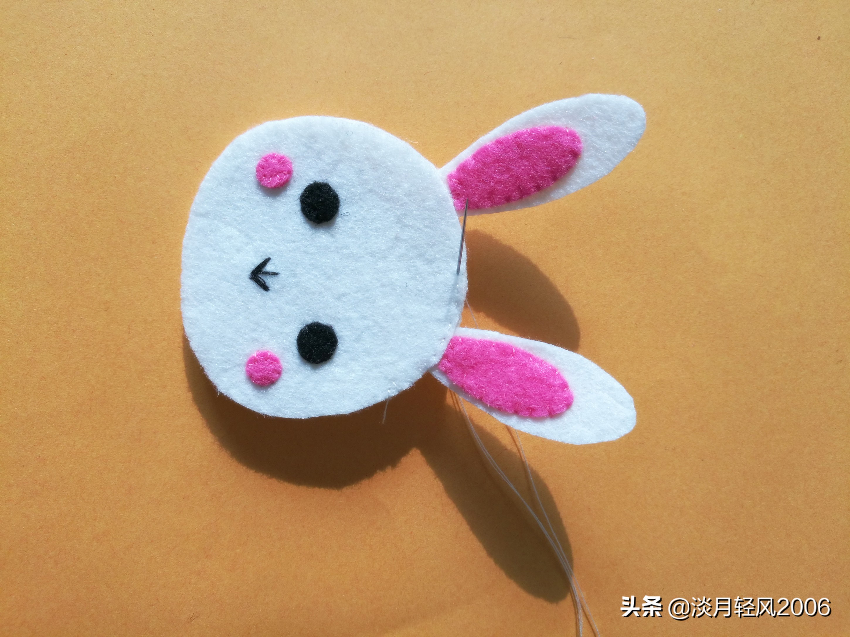 小兔子书签制作方法简单可爱,简单漂亮的小兔子书签你学会了吗