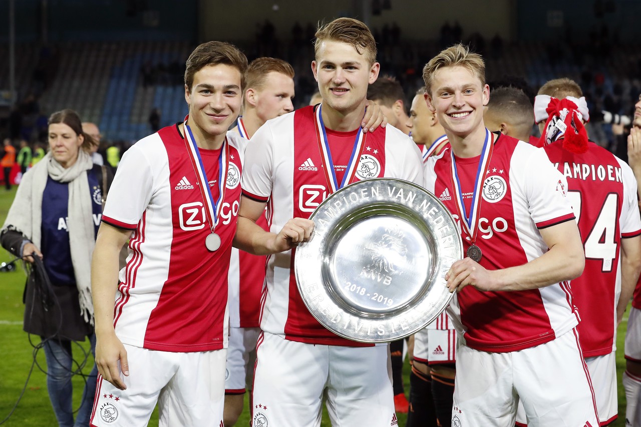 梅西和c罗以及范戴克,足坛帅哥梅西c罗