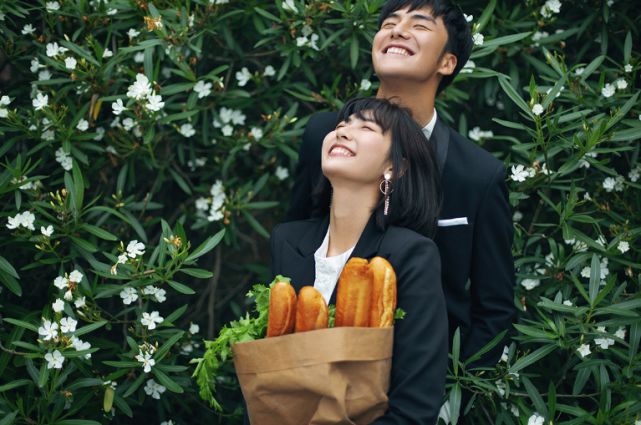 有多少人能快乐地说：我喜欢他什么？不知道啊，可我就是喜欢他