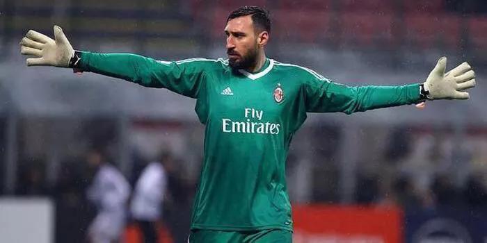 ac米兰早期来中国俱乐部的比赛,ac米兰历史最佳引援