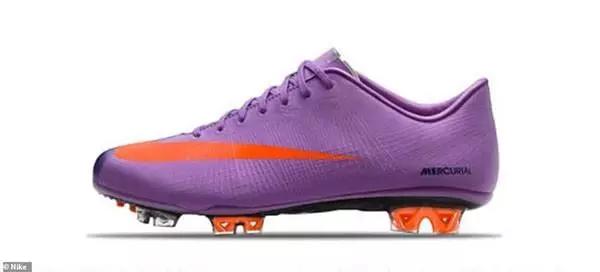c罗的最新球鞋,c罗最新个人球鞋