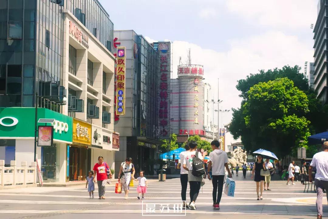 12个出口逛懂石路