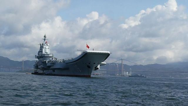 参观辽宁号航母,参观辽宁舰第一视角