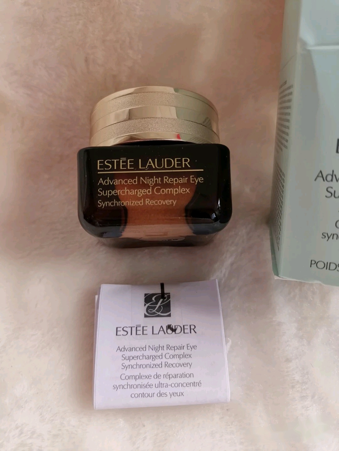 兰蔻眼霜菁纯眼霜适合什么年龄,兰蔻小黑瓶发光眼霜跟ahc眼霜测评