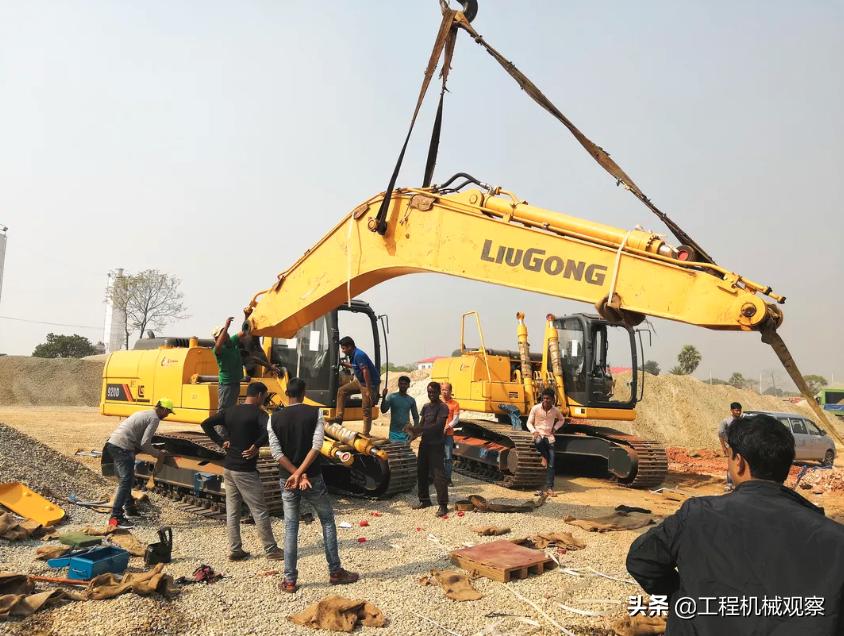 印度柳工装载机,柳工挖掘机在印度