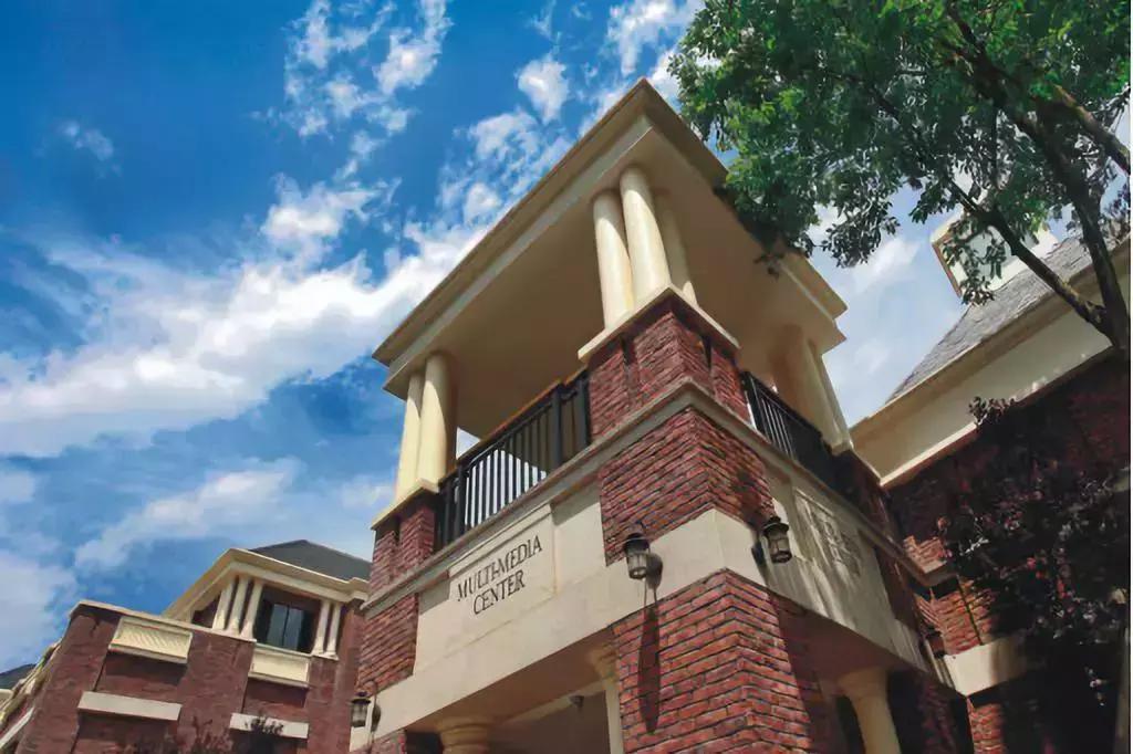 这个位于城市中轴的河湾学府区项目，10月买房必看