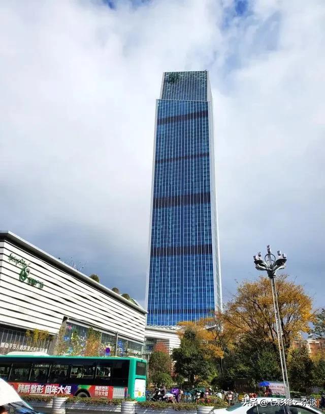 昆明150米摩天大楼数量,昆明大都摩天有多少层