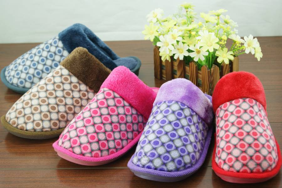 家里穿的棉拖鞋发臭怎么办,酒精可以消除拖鞋臭味吗