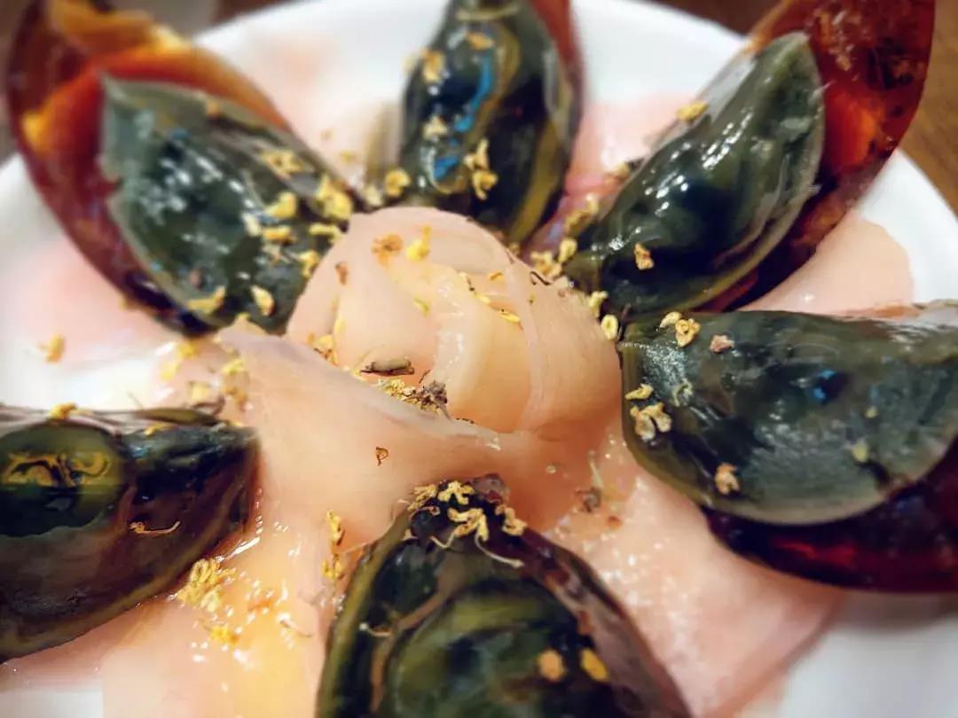 广东猪脚姜寓意,广东猪脚姜为啥又酸又甜的