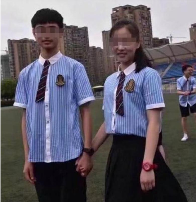 15岁女儿“偷尝*果禁**”后怀孕,妈妈痛哭,家长该如何教育孩子?